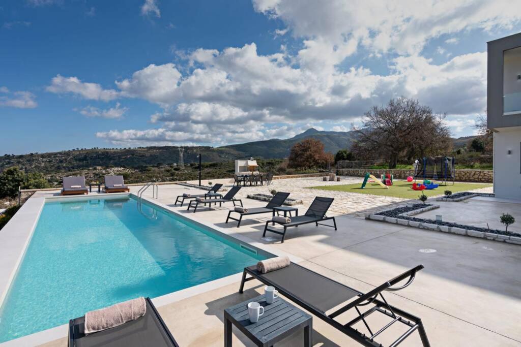 העיירה רתימנו Villa Mare Monte מראה חיצוני תמונה